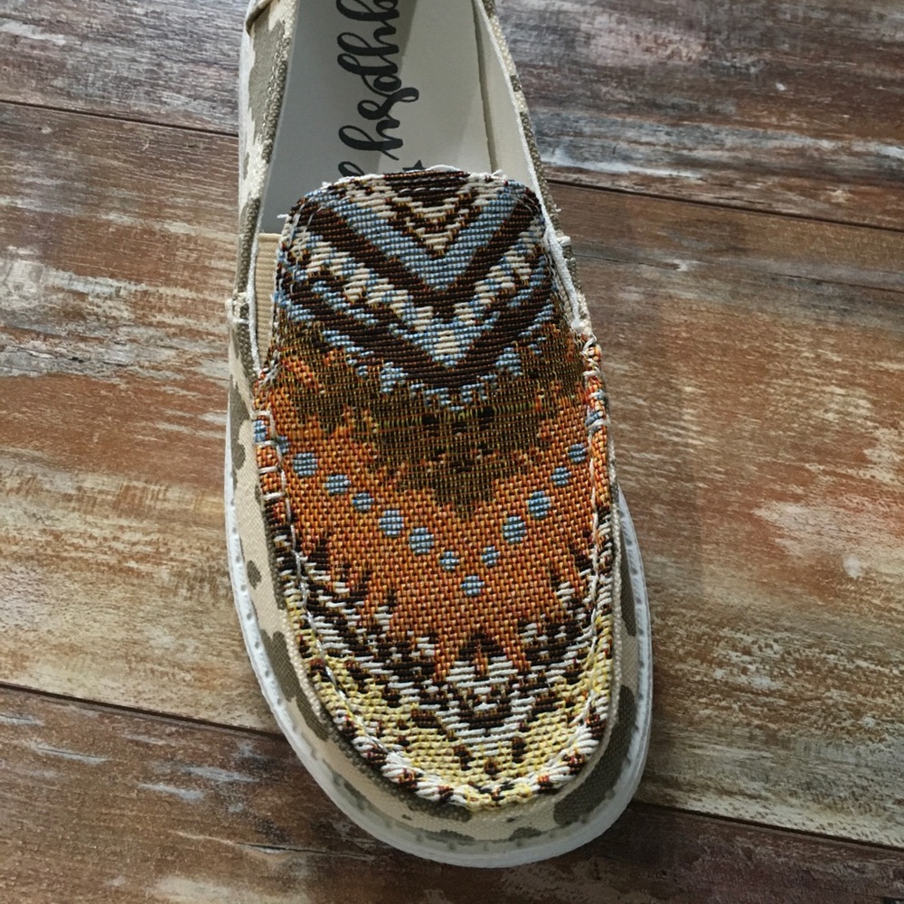 Robin Cream Tan Slip On Shoe